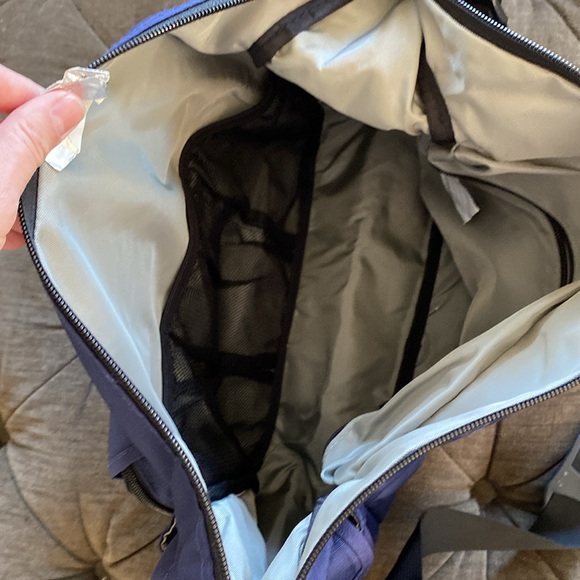 Like New LL Bean Travel Bag - Picture 5 of 5